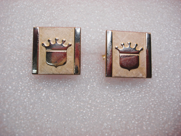 Vintage Gold Tone Crown & Crest Cufflinks - Elegant Design, Nice Condition