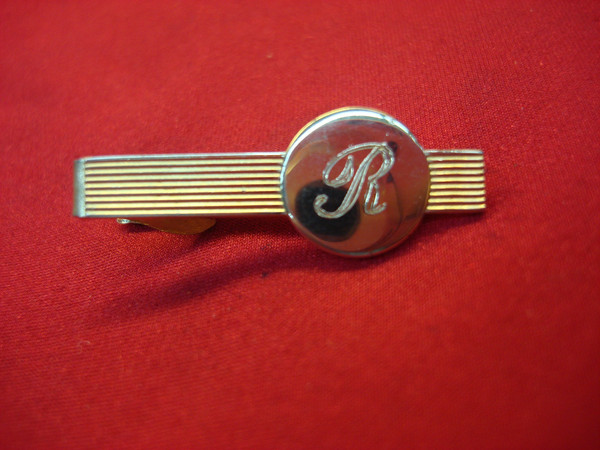 Vintage Gold Tone Tie Clip with Engraved'R' - 1.5 Inch, Elegant Mens Accessory
