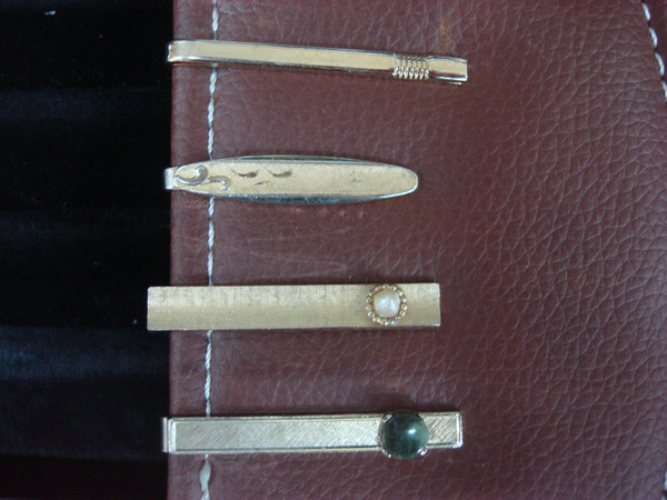 Vintage Gold Tie Clips (4-Pack) - Used & Ready to Elevate Your Style