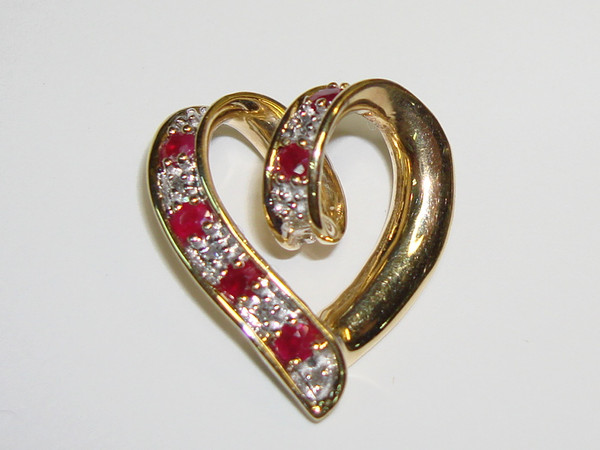 14K Gold Reversible Floating Heart Pendant with Sapphires, Rubies & Diamonds (89ct)