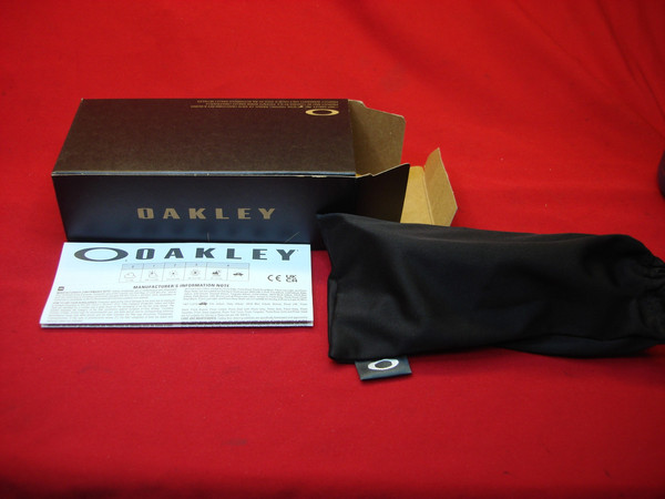 Oakley Gascan Sunglasses 03-473 - Matte Black Frame & Grey Lenses (New, NIB)