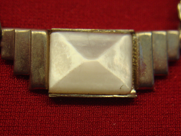 Art Deco Tie Bar with Mother-of-Pearl - Vintage Gold Tone Metal
