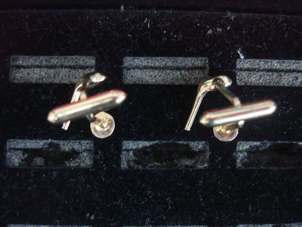 Vintage Gold & Silver Tone Golf Cufflinks - Unique Club & Ball Design #311