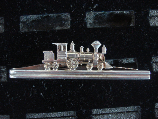 Vintage Hickok Silver-Tone Train Engine Tie Clip #325 - Unique Classic Charm