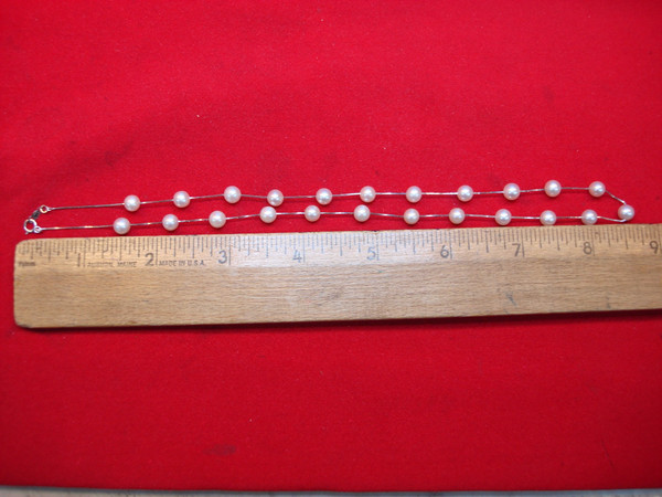 Elegant 14K White Gold Pearl Necklace (17