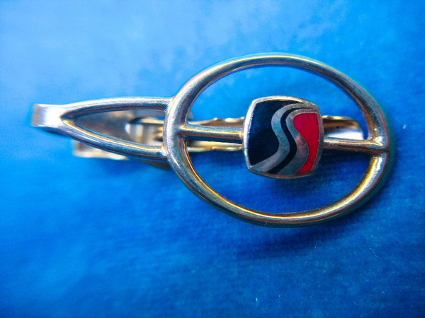 Vintage Saginaw Steering Gear Tie Clip - Gold Tone Enamel Tie Bar - Unique Estate Find