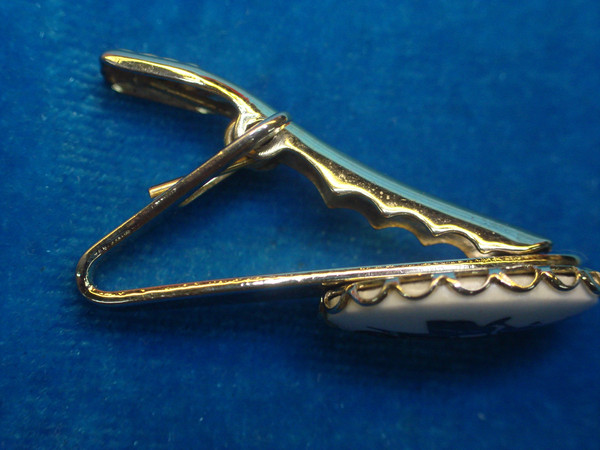 Vintage 1906 Ford Car Lapel Pin Tie Clip - Gold Tone Men's Jewelry