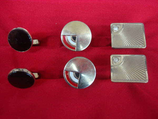 Vintage Gold Tone Cufflinks Set of 3 - Unique & Stylish Classic Design