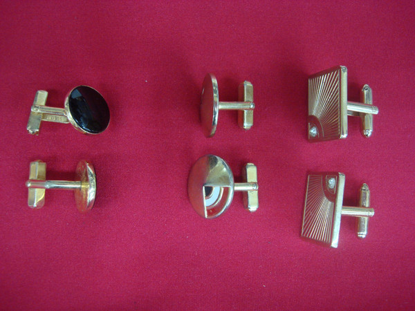 Vintage Gold Tone Cufflinks Set of 3 - Unique & Stylish Classic Design