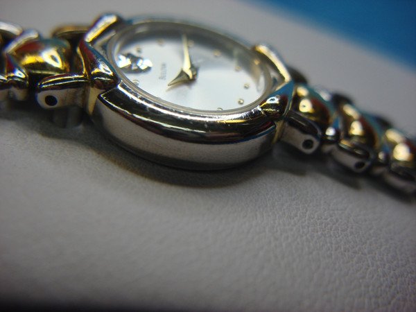 Bulova 98P11 Vintage Hearts Quartz Watch - Two-Tone Silver & Gold Bracelet, Casual Style