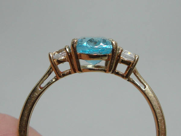 Blue Topaz Ring | 10K Solid Gold, Oval Cut, Size 7, Approx. 1.6ctw