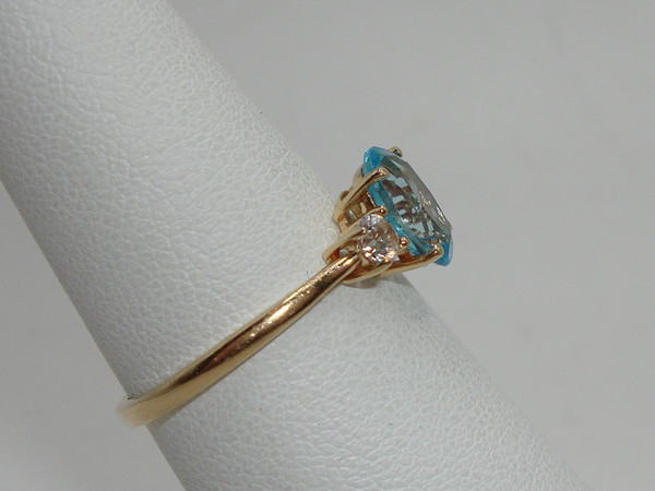 Blue Topaz Ring | 10K Solid Gold, Oval Cut, Size 7, Approx. 1.6ctw