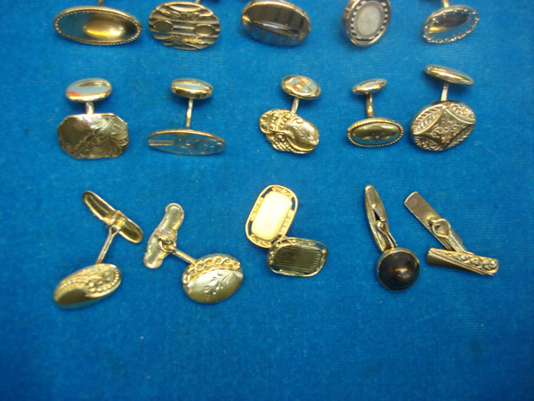 Vintage Gold Tone Cuff Links (Singles) - Extra Fancy - Set of 2