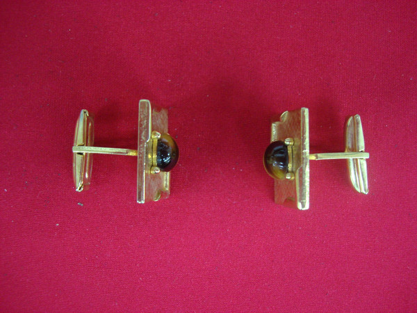 Vintage Gold-Tone Cat's Eye Cufflinks - Unique & Elegant 1 Pair