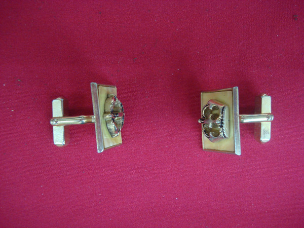 Vintage Swank Gold Tone Crown Cufflinks - 1 Pair (Excellent Condition)