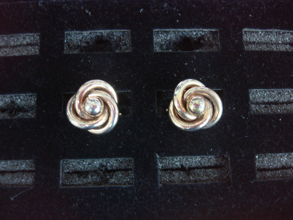 Vintage Gold Tone Cufflinks - Unique Design, Excellent Condition - #409