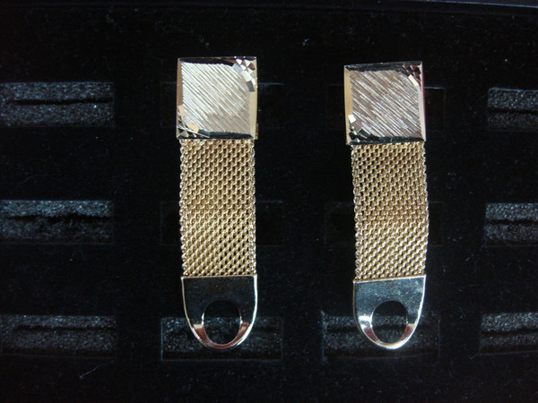 Vintage Gold Tone Wrap Around Cufflinks - Unique Design, Excellent Condition