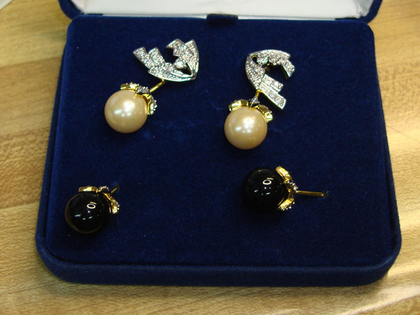 Vintage Camrose & Kross Jacqueline Kennedy Pearl Earrings (Shah of Iran Event, 1962) - New In Original Box