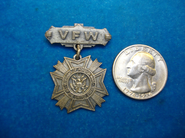 Vintage Early United States VFW Pin - Excellent Condition