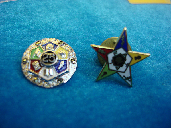 Vintage Eastern Star Pins (2 Pack) - Pinback & Clutch - Excellent Condition