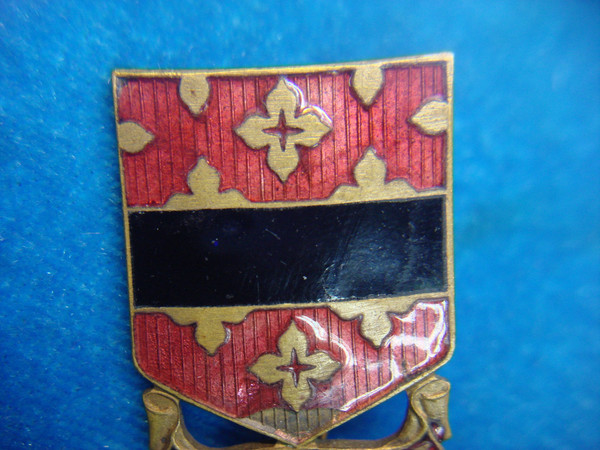 Vintage U.S. Army 182nd Field Artillery Regiment Pin - 'Might If Right' Enamel