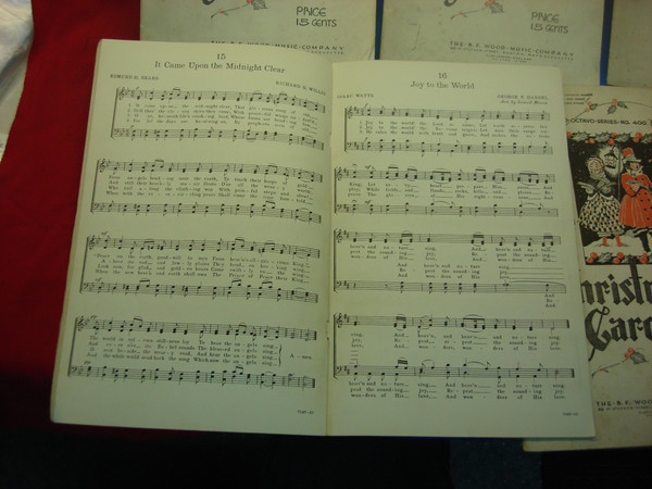 Vintage Christmas Carol Booklets (Set of 5) - 27 Carols - The Wood Collection - No. 400