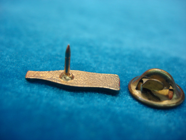 Vintage Coca-Cola Bottle Pin - Gold Tone Lapel Pin Collectible
