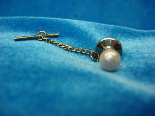Vintage Simulated Pearl Tie Tac/Lapel Pin - Great Condition #455