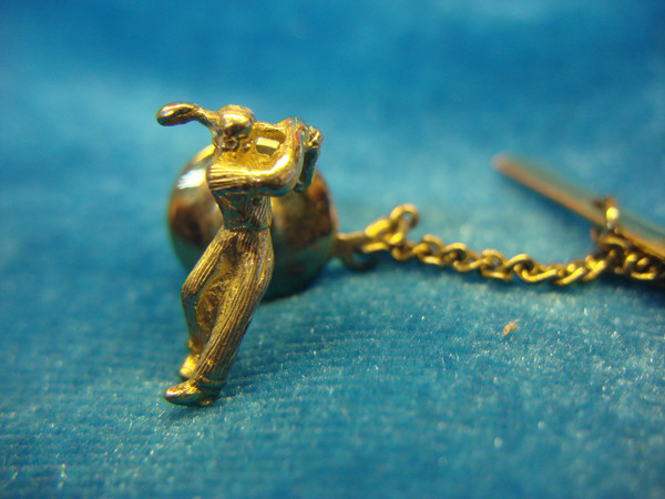 Vintage Gold-Tone Golfer Tie Tac/Lapel Pin - Excellent Condition