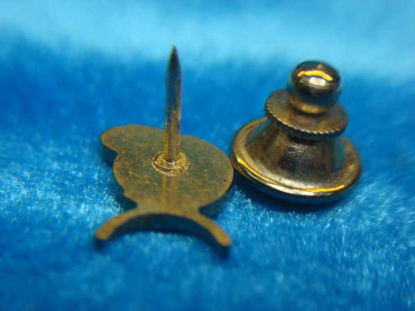 Vintage Gold-Tone Lapel Pin with Blue Enamel - Excellent Condition #463