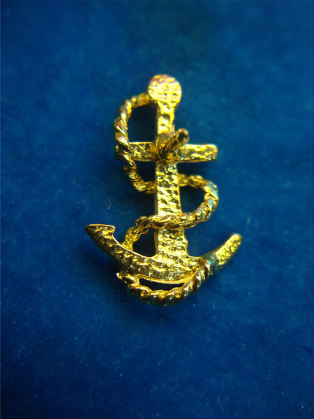 Vintage Gold Tone Anchor & Rope Lapel Pin - U.S. Navy Style - Excellent Condition