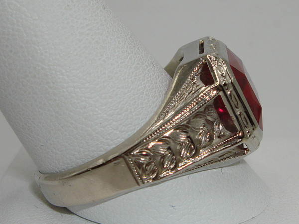 Vintage 1926 Art Nouveau 10K Gold Simulated Ruby Ring (Size 12)