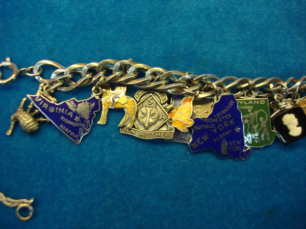 Vintage Sterling Silver Charm Bracelet | 20+ USA, UK, Canada & Germany Charms