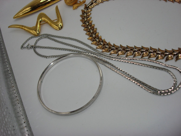 Vintage Trifari Jewelry Lot: 9 Pieces! Necklaces, Bracelets, Pins & Earrings