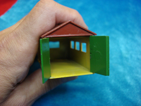 Vintage Lesney Matchbox Garage Accessory Pack No. 3 - Excellent Condition Hinges