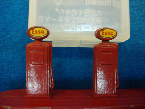 Vintage Lesney A-1 Esso Gas Pump -  Collectible Matchbox Model (3 3/4
