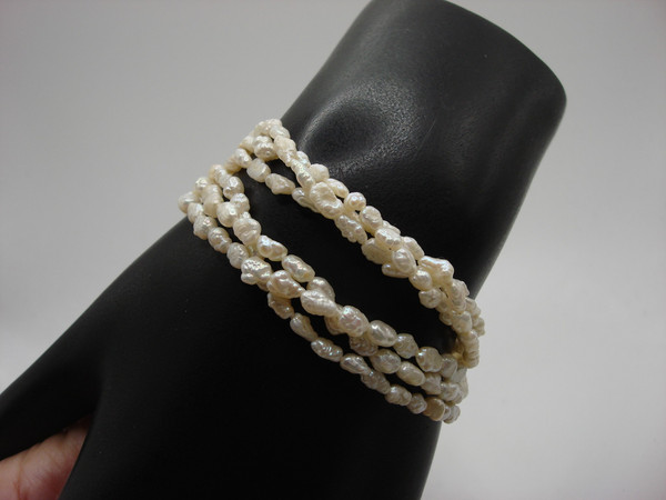 Vintage 6-Strand Cream White Freshwater Pearl Necklace & Bracelet Set (16