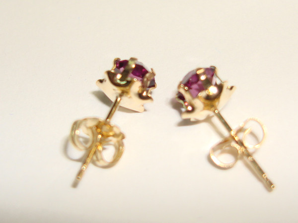 Sparkling 14K Gold Amethyst Stud Earrings (1/2ctw) - Pre-Owned