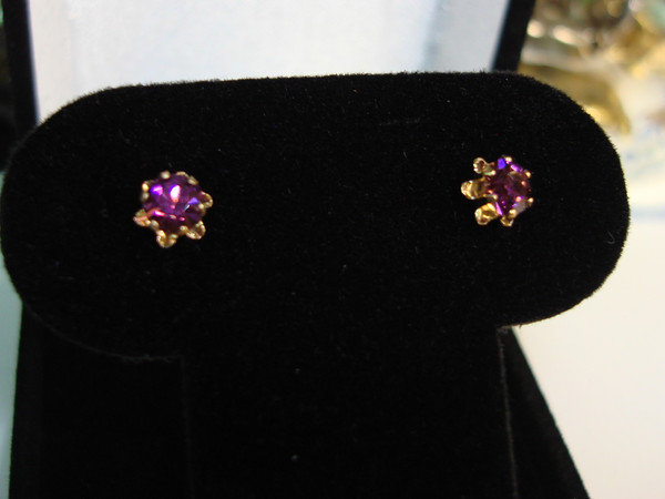 Sparkling 14K Gold Amethyst Stud Earrings (1/2ctw) - Pre-Owned