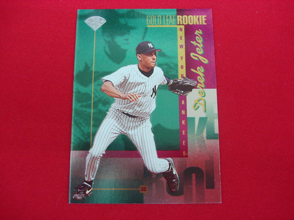 Derek Jeter 1996 Leaf Gold Rookie Card (#211 RC) - New York Yankees - Graded Gem Mint