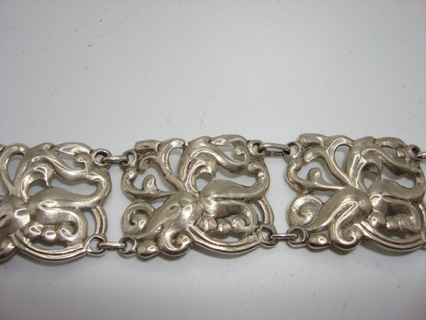 Antique Art Nouveau Sterling Silver Floral Bracelet - 7.25