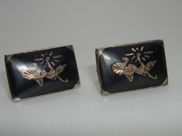 Vintage Siam Sterling Silver Earrings with Dancing Girls Design