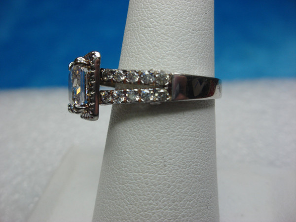 Sterling Silver Ring with Sparkling Simulated Diamonds - Fancy Square Setting, Size 7 1/4