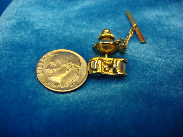 Vintage Sarah Coventry Dune Buggy Tie Tac/Lapel Pin - Gold-Tone, Excellent Condition #458