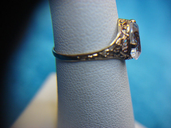 Vintage 10K Yellow Gold Filigree Ring w/ White Sapphire (Size 5) - Restoration Opportunity