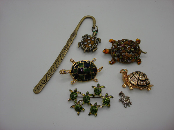 Vintage Turtle Jewelry Set - Gold Bookmark, Pins & Rhinestone Charm