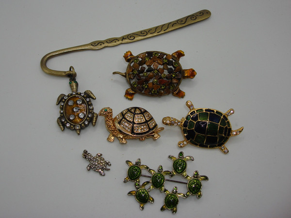 Vintage Turtle Jewelry Set - Gold Bookmark, Pins & Rhinestone Charm