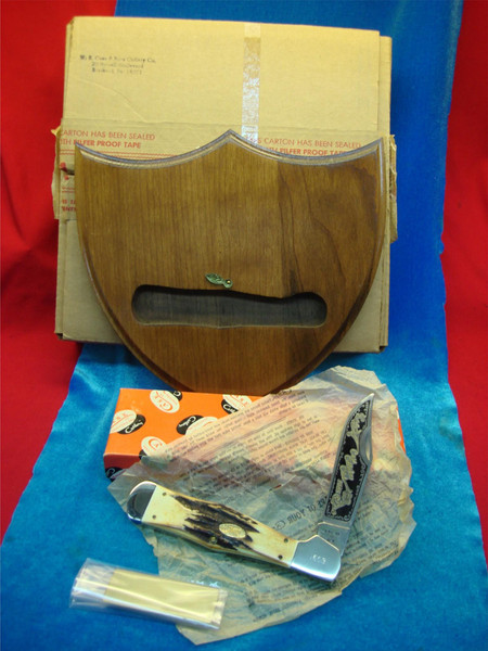 1985 Case Collectors Club C51050 SS Pocket Knife - Mint Condition with Display & Original Packaging