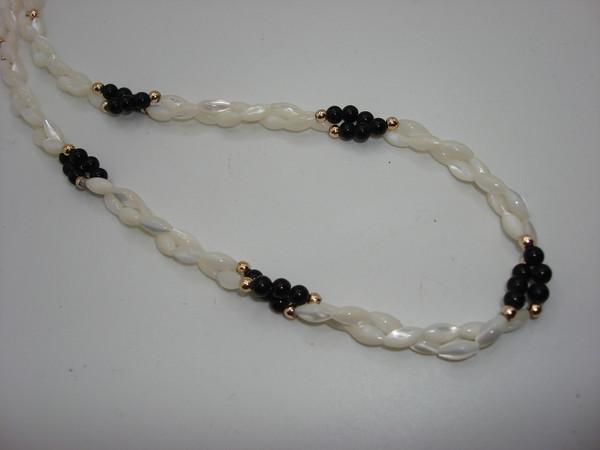 Vintage Mother-of-Pearl & Onyx Necklace | Cream, Black, Gold Accents (18 inch)