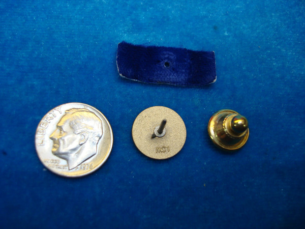 Vintage Rotary Club Paul Harris Fellowship Lapel Pin / Tie Tac - Gold Tone Enamel - #474